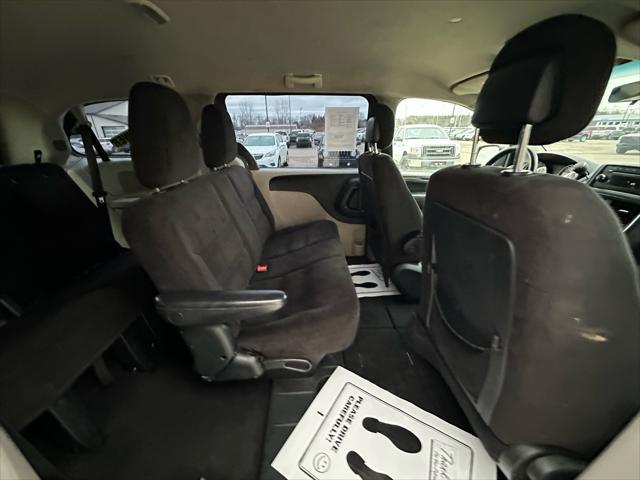 used 2015 Dodge Grand Caravan car, priced at $5,995