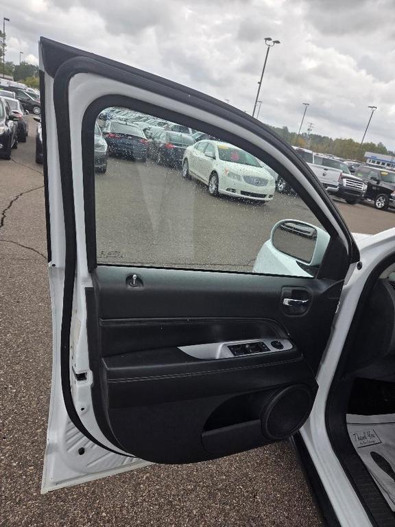 used 2016 Jeep Compass car, priced at $4,495
