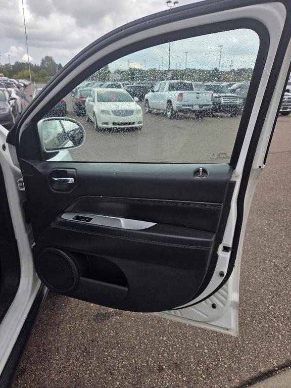 used 2016 Jeep Compass car, priced at $4,495