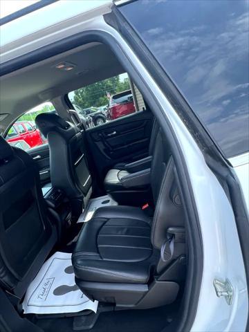 used 2016 Chevrolet Traverse car, priced at $7,995
