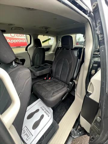 used 2017 Chrysler Pacifica car, priced at $12,995