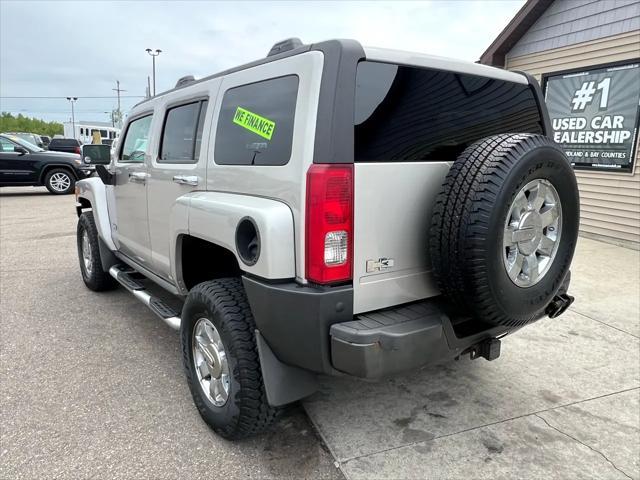 used 2006 Hummer H3 car, priced at $5,495