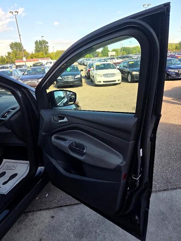 used 2013 Ford Escape car, priced at $4,995