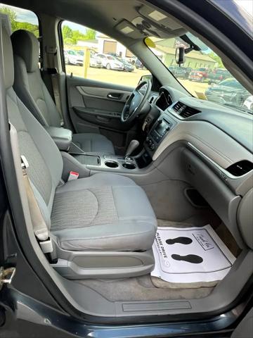used 2014 Chevrolet Traverse car, priced at $4,995