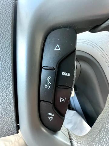 used 2014 Chevrolet Traverse car, priced at $4,995