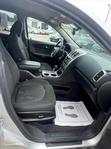 used 2010 GMC Acadia car, priced at $3,495