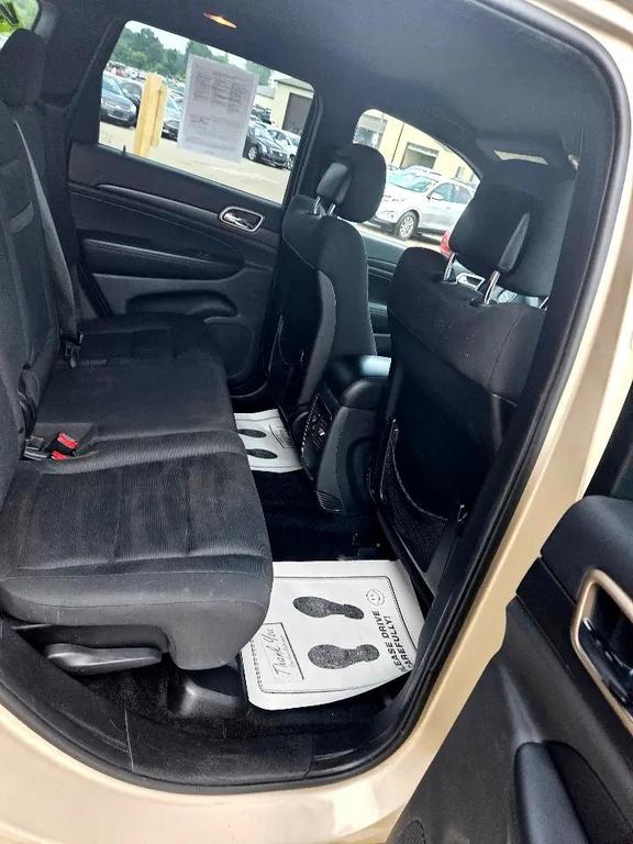 used 2015 Jeep Grand Cherokee car, priced at $9,995