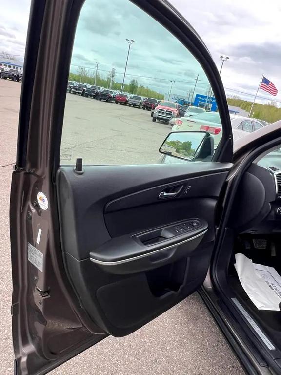 used 2010 GMC Acadia car, priced at $2,995