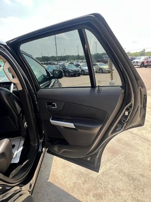 used 2011 Ford Edge car, priced at $4,495