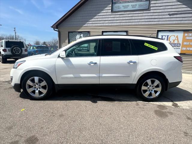 used 2014 Chevrolet Traverse car, priced at $4,995
