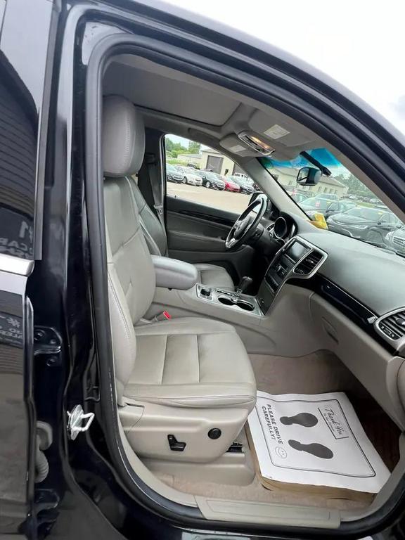 used 2012 Jeep Grand Cherokee car, priced at $4,995