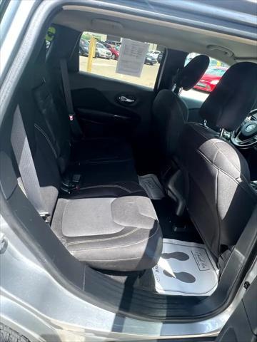 used 2015 Jeep Cherokee car, priced at $8,995