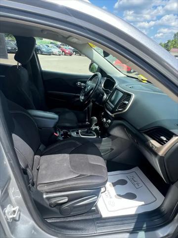 used 2015 Jeep Cherokee car, priced at $8,995