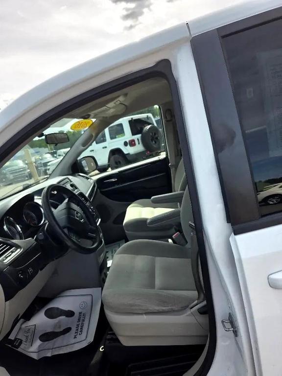 used 2016 Dodge Grand Caravan car, priced at $5,995