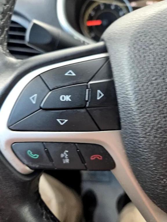 used 2014 Jeep Cherokee car, priced at $7,995