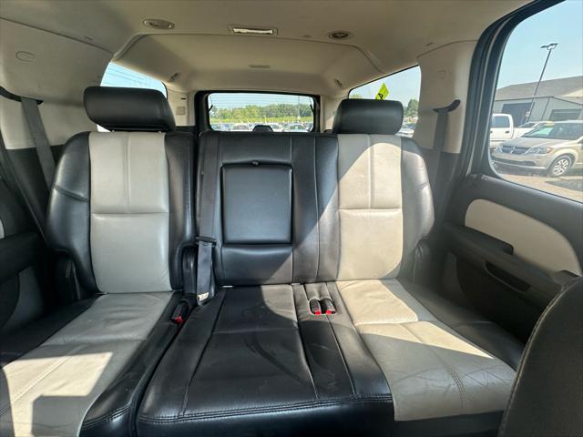 used 2007 Chevrolet Suburban car, priced at $6,995