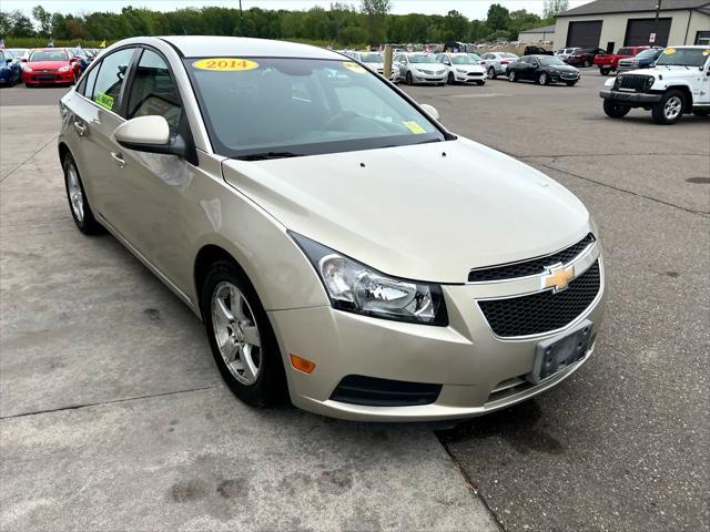 used 2014 Chevrolet Cruze car, priced at $4,995