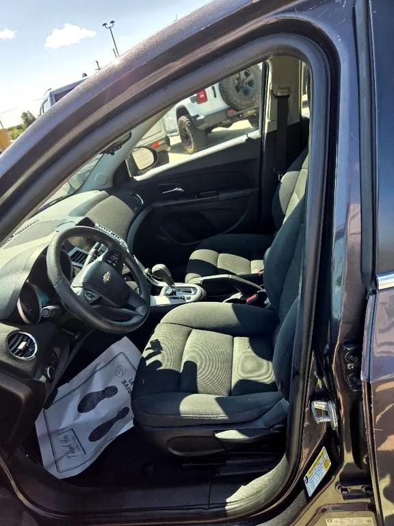 used 2016 Chevrolet Cruze Limited car, priced at $5,495
