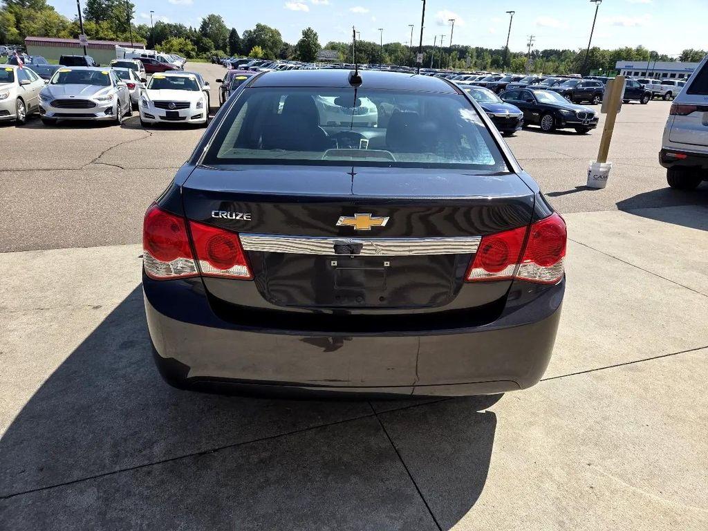 used 2016 Chevrolet Cruze Limited car, priced at $5,495
