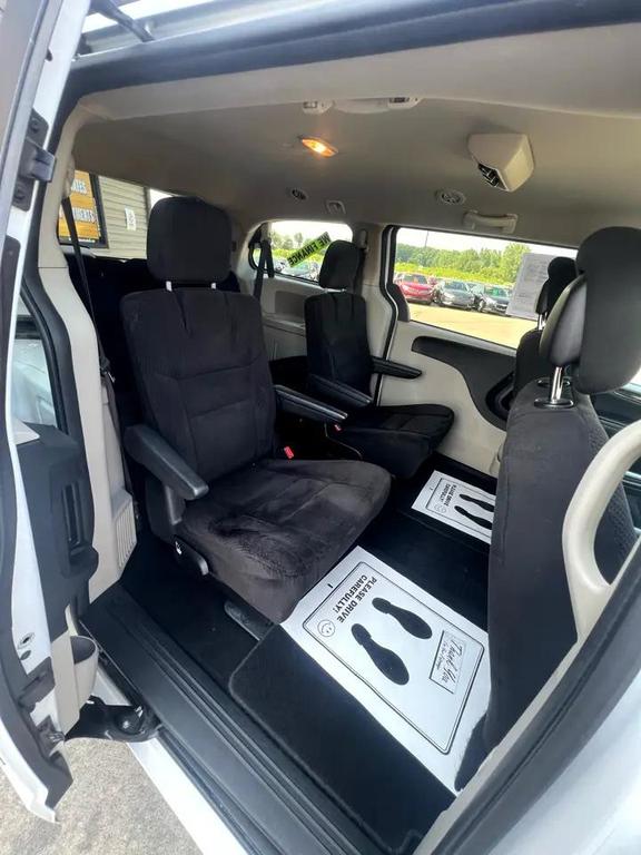 used 2014 Dodge Grand Caravan car, priced at $3,995