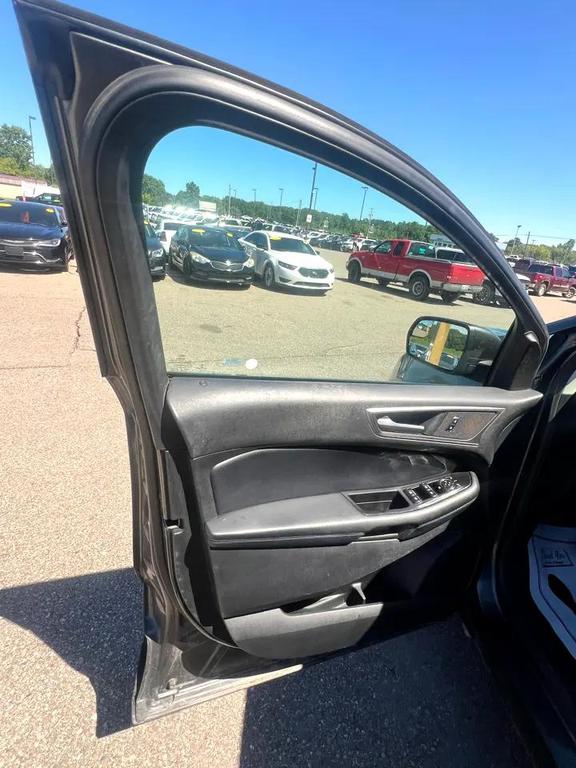 used 2016 Ford Edge car, priced at $5,995