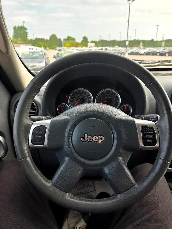 used 2006 Jeep Liberty car, priced at $3,295