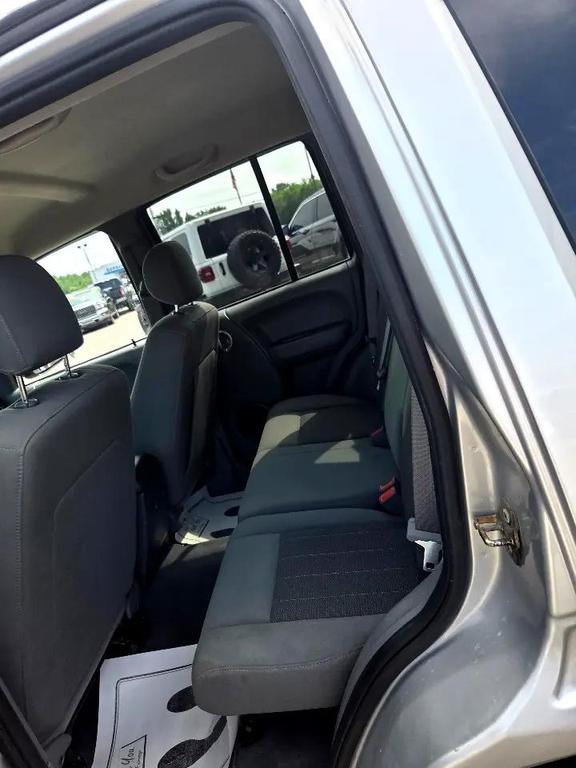 used 2006 Jeep Liberty car, priced at $3,295