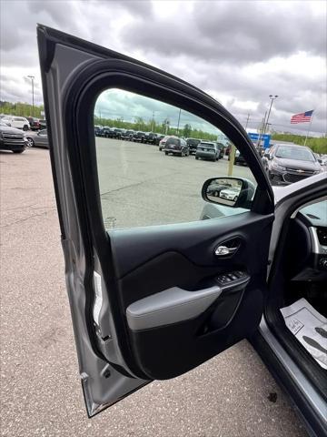 used 2014 Jeep Cherokee car, priced at $5,995