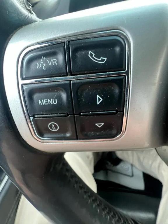 used 2015 Jeep Compass car, priced at $3,795