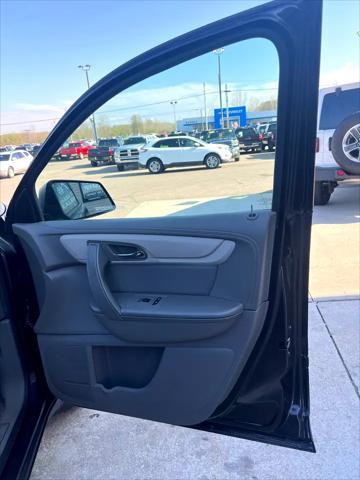 used 2017 Chevrolet Traverse car, priced at $5,495