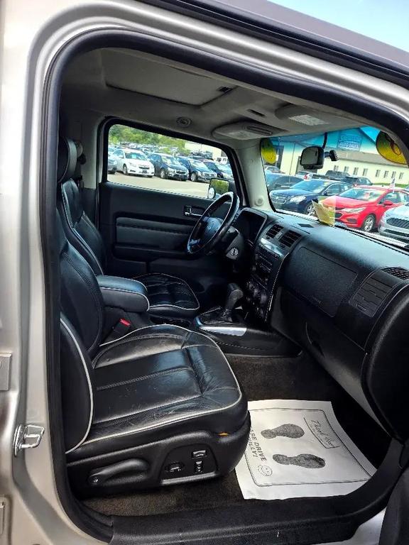 used 2008 Hummer H3 car, priced at $7,995