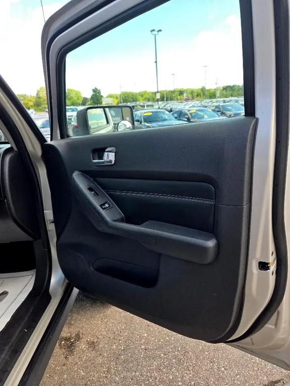 used 2008 Hummer H3 car, priced at $7,995