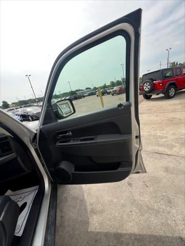 used 2010 Jeep Liberty car, priced at $3,995