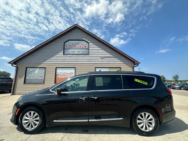 used 2017 Chrysler Pacifica car, priced at $10,995