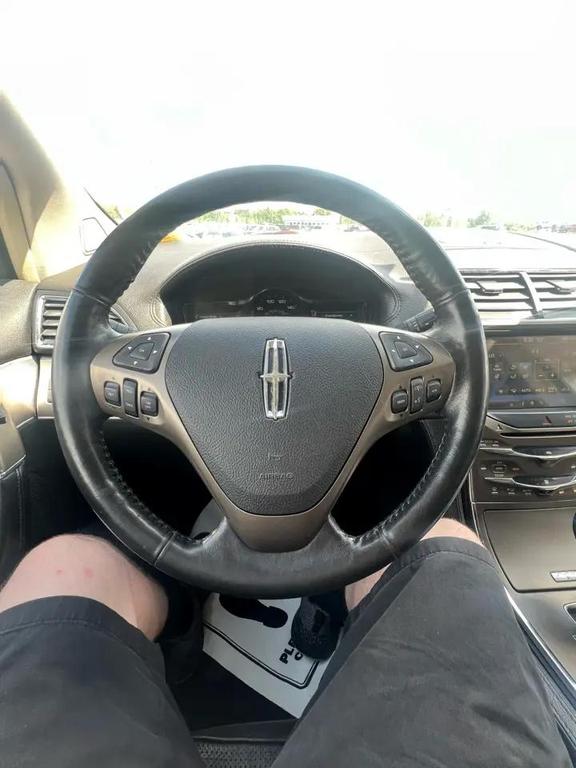 used 2011 Lincoln MKX car, priced at $4,495