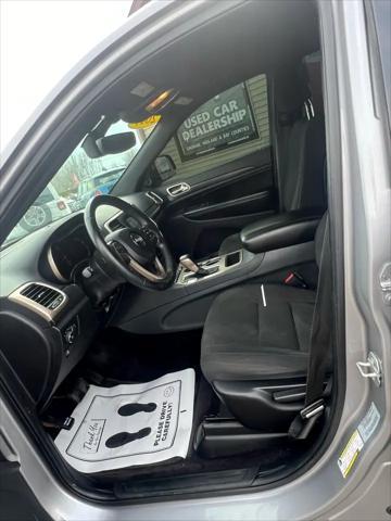 used 2017 Jeep Grand Cherokee car, priced at $9,995