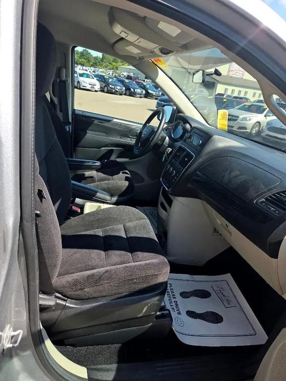 used 2015 Dodge Grand Caravan car, priced at $8,995