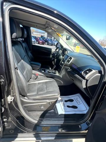 used 2012 Jeep Grand Cherokee car, priced at $7,995