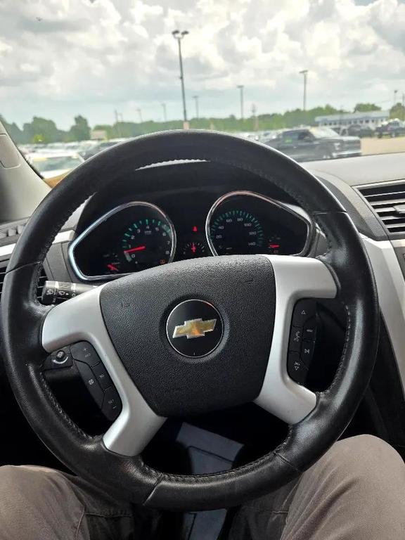 used 2012 Chevrolet Traverse car, priced at $3,995