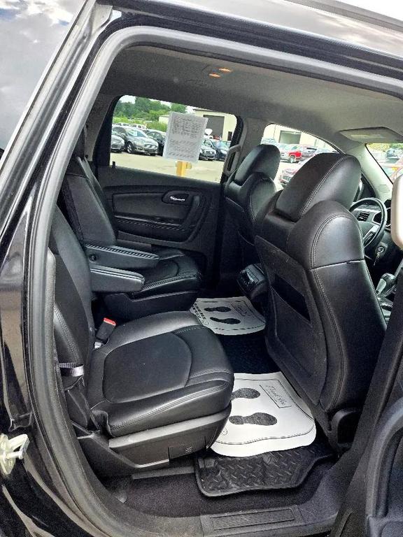 used 2012 Chevrolet Traverse car, priced at $3,995