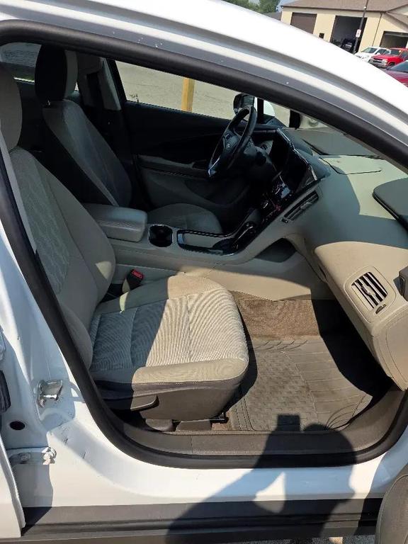 used 2015 Chevrolet Volt car, priced at $3,995