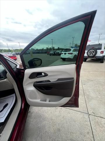 used 2017 Chrysler Pacifica car, priced at $9,995