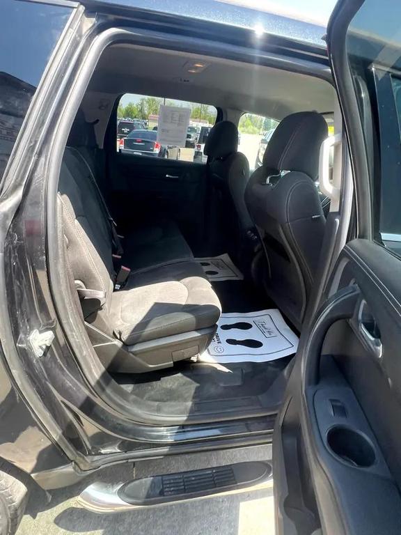 used 2013 Chevrolet Traverse car, priced at $3,995