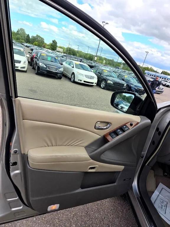 used 2009 Nissan Murano car, priced at $3,995