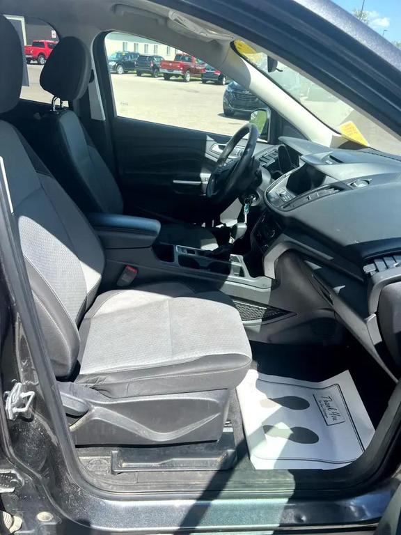 used 2017 Ford Escape car, priced at $5,495