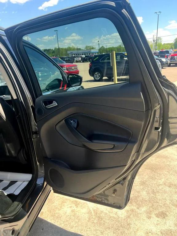 used 2017 Ford Escape car, priced at $5,495