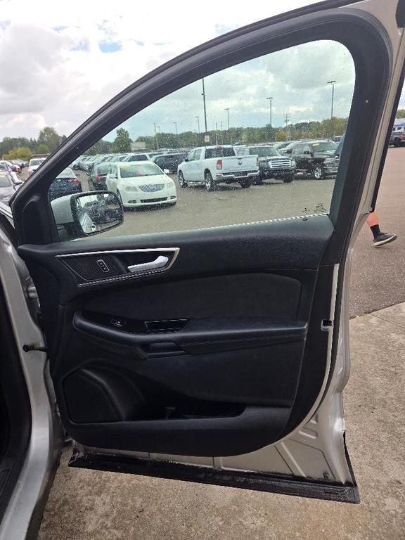 used 2015 Ford Edge car, priced at $6,995