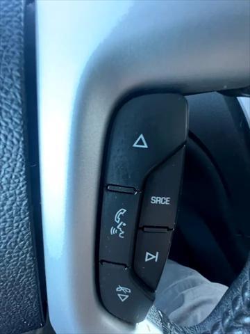 used 2011 Chevrolet Traverse car, priced at $3,495