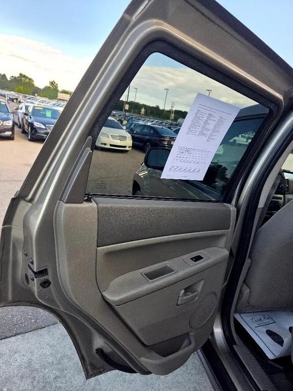 used 2006 Jeep Grand Cherokee car, priced at $4,495