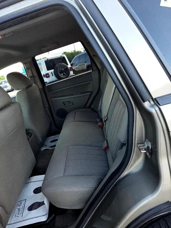 used 2006 Jeep Grand Cherokee car, priced at $4,495
